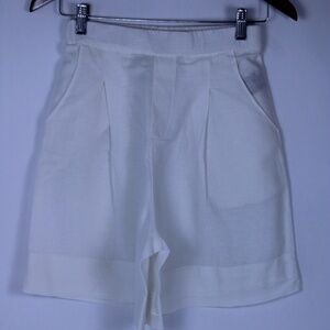 White Linen Blend Pleated Shorts Set– Size Small (UK 10)